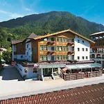 Hotel Flachauerhof 4*