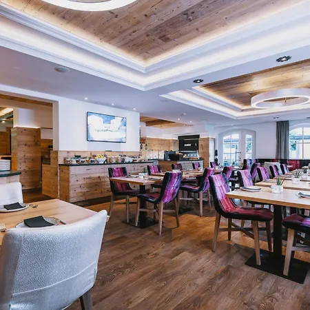 فندق Flachauerhof فلاخاو