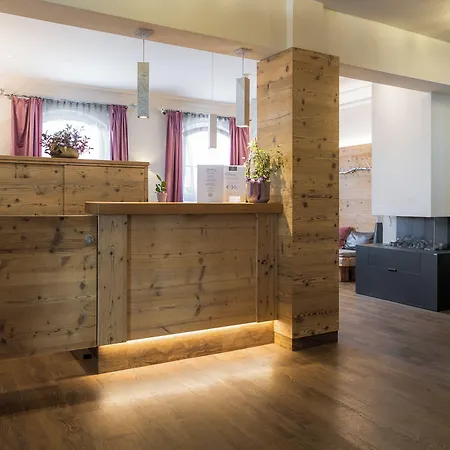 Flachauerhof فندق فلاخاو