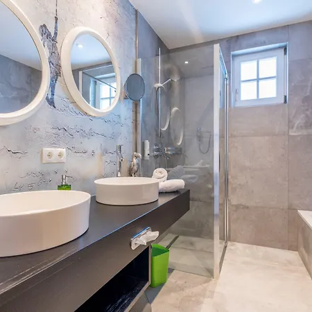 فندق Flachauerhof 4*